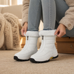 Snow boots women, front view