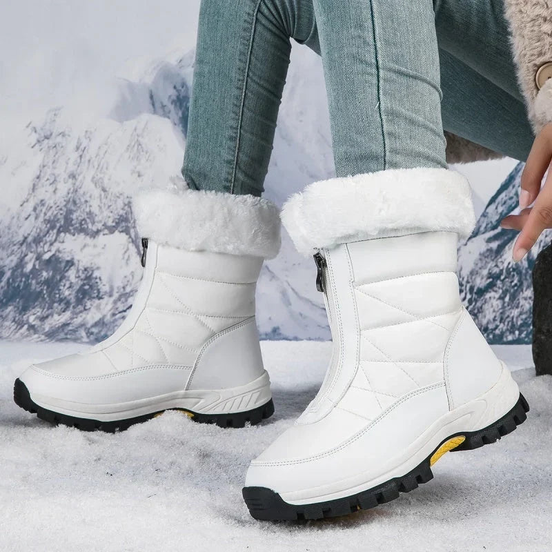 Snow boots women in White